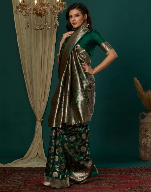 Green Silk Blend Woven Banarasi Saree