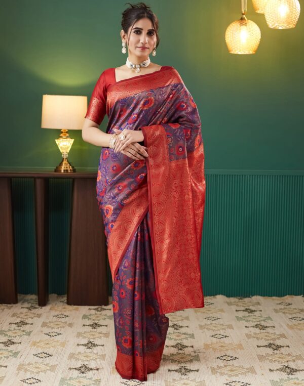Purple Silk Blend Woven Woven Saree